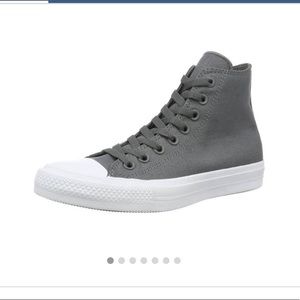 Converse ii (like new!!)